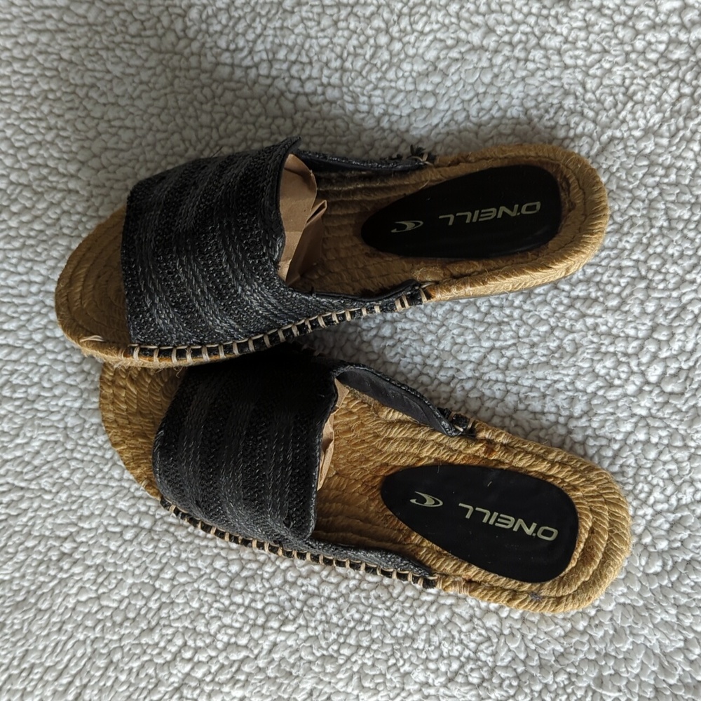 O'Neill women's slide sandals size 6